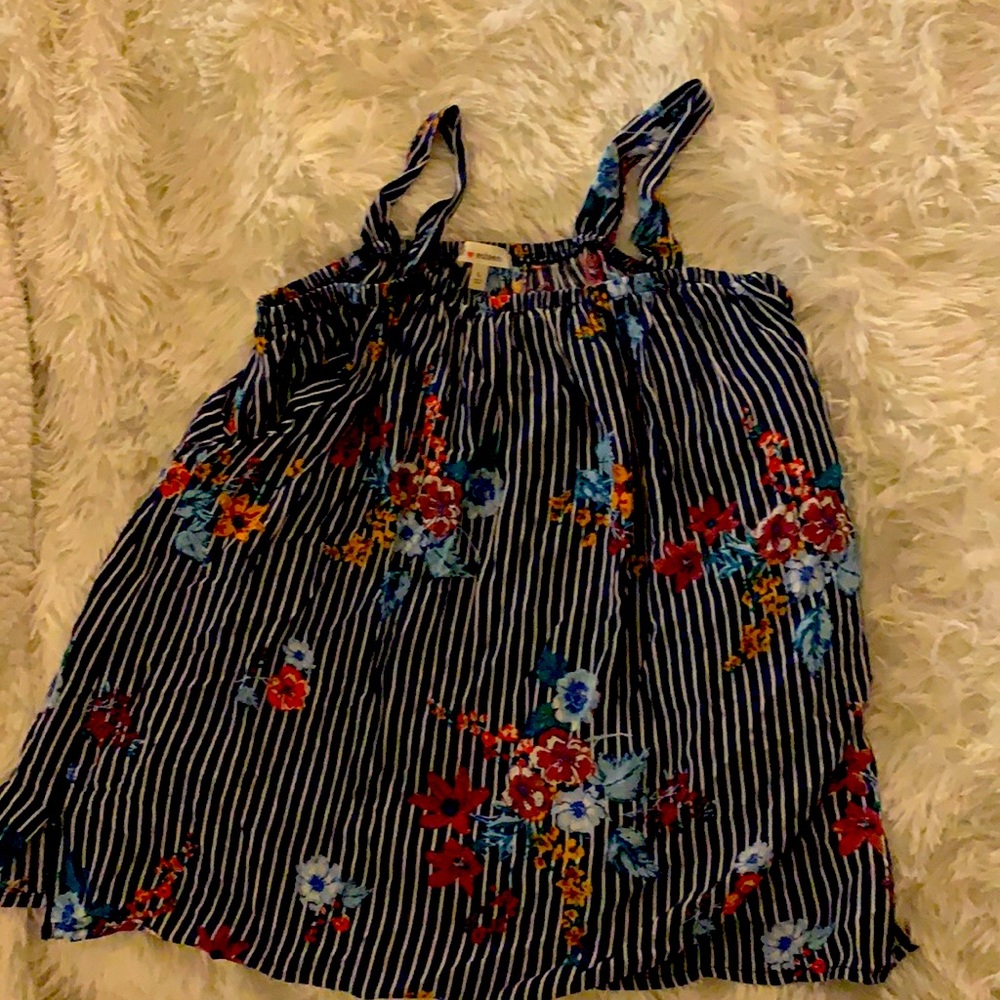 Floral - striped flowey blouse